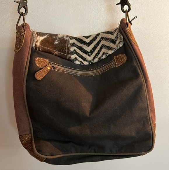 Myra Handbag - Rug & Patches Design Shoulder Bag - Picture 2 of 4